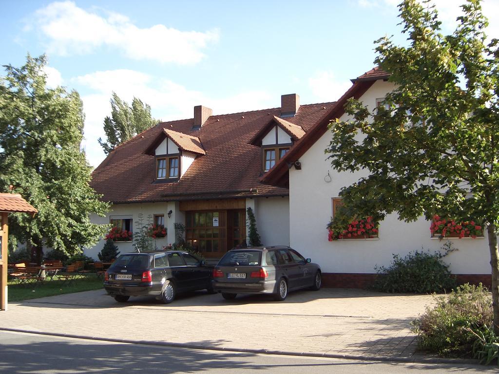 Oberdachstetten Gasthaus-Pension Hofmann מראה חיצוני תמונה