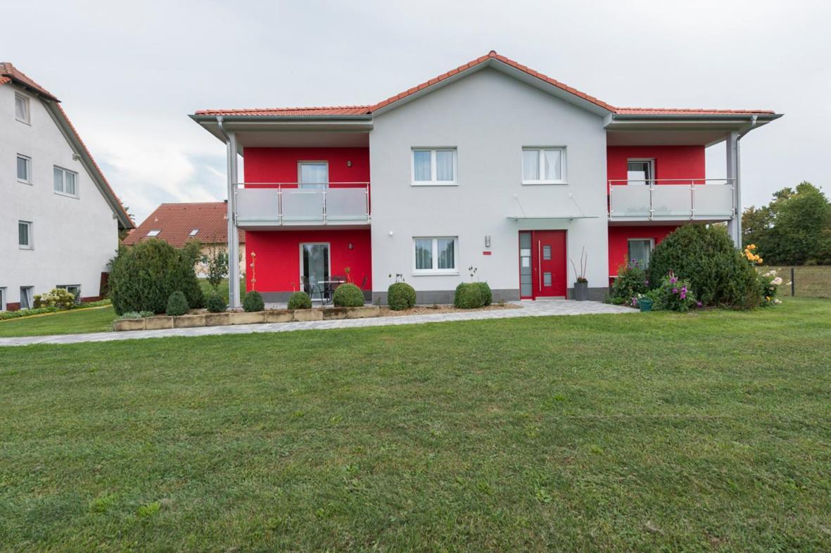 Oberdachstetten Gasthaus-Pension Hofmann מראה חיצוני תמונה